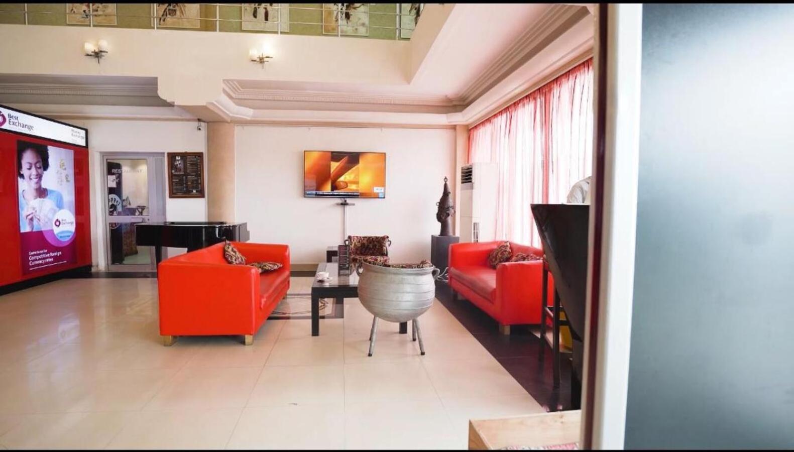 קוטונו Nobila Airport Hotel מראה חיצוני תמונה