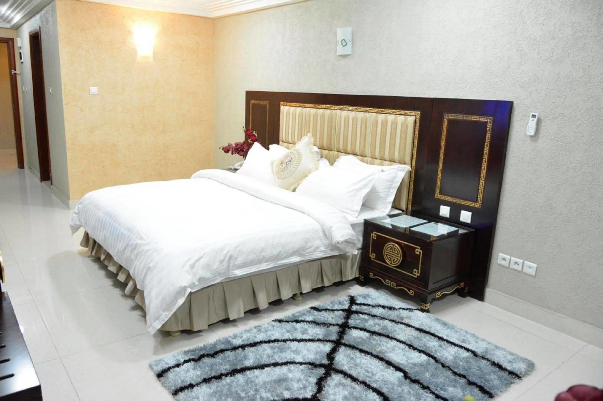 קוטונו Nobila Airport Hotel מראה חיצוני תמונה