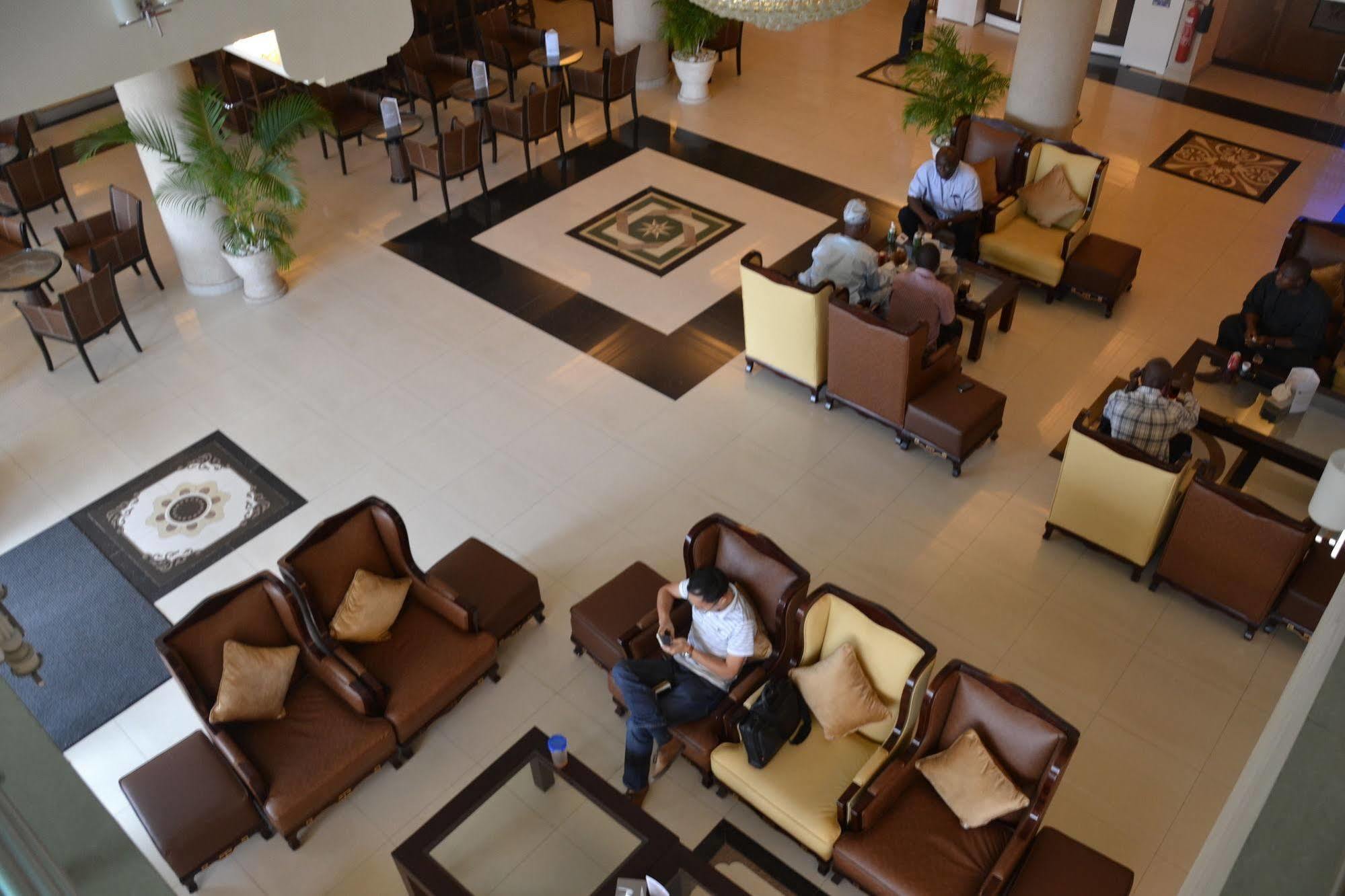 קוטונו Nobila Airport Hotel מראה חיצוני תמונה